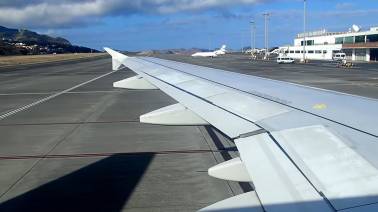Zašto ljudi aplaudiraju kada avion sleti na zemlju?